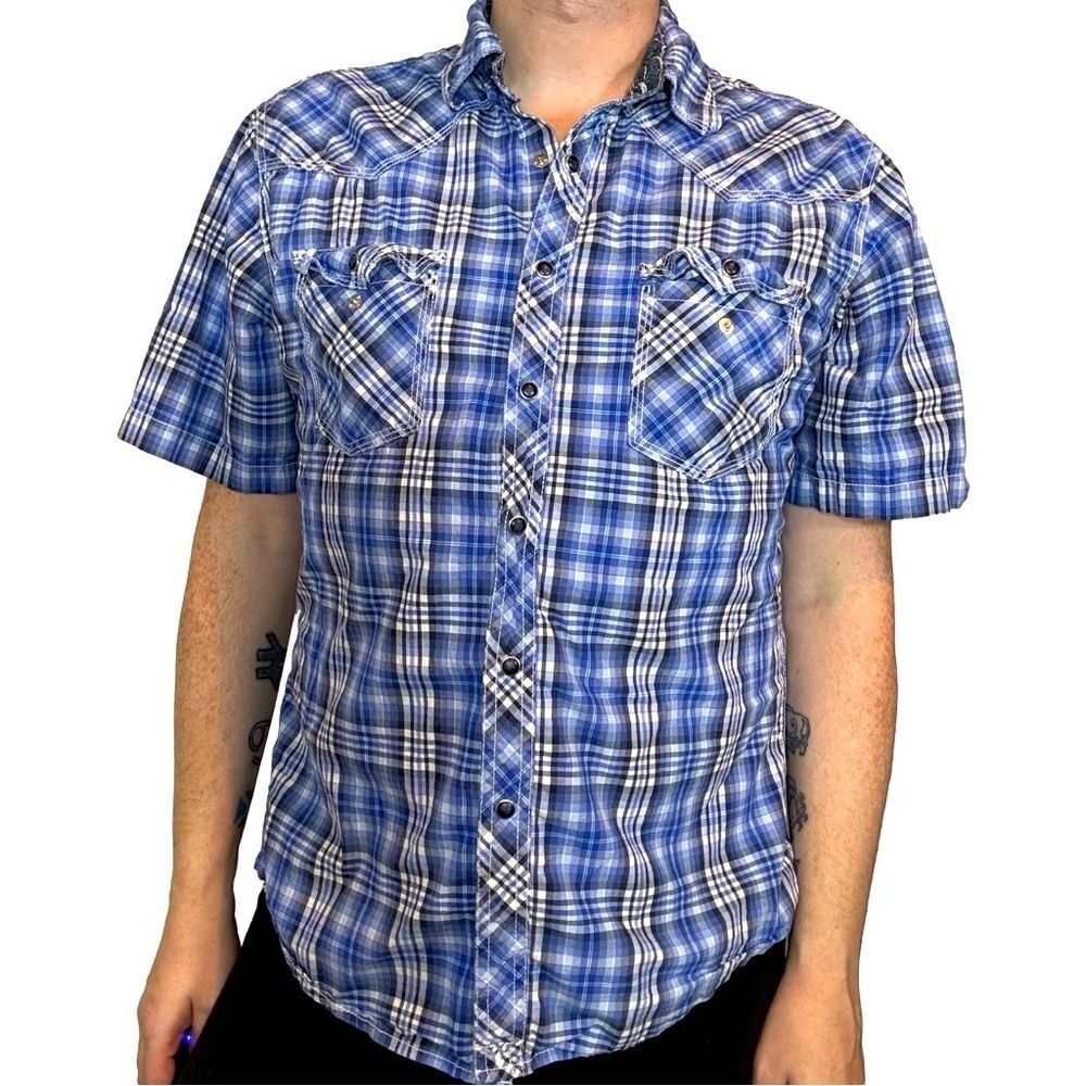 Wrangler - 20x Style - Snap button short sleeve. Size Large
